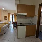 Aparthotel Pagaseon Rooms And Apartments Kala Nera