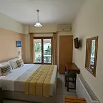 Aparthotel Pagaseon Rooms And Apartments Kala Nera