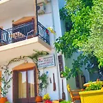 Pagaseon Rooms And Apartments 4* Kala Nera