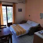 Pagaseon Rooms And Apartments Aparthotel