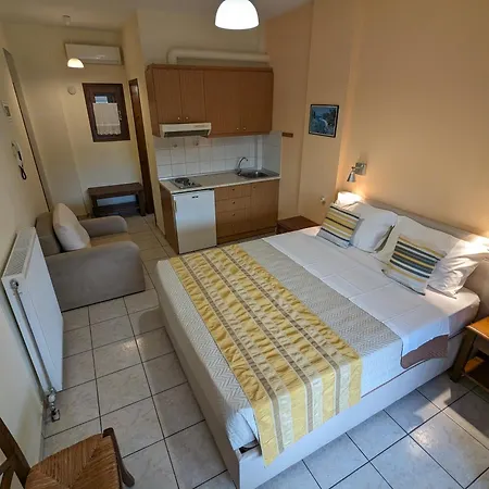 Pagaseon Rooms And Apartments 4*