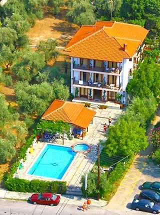 Pagaseon Rooms And Apartments Aparthotel Kala Nera