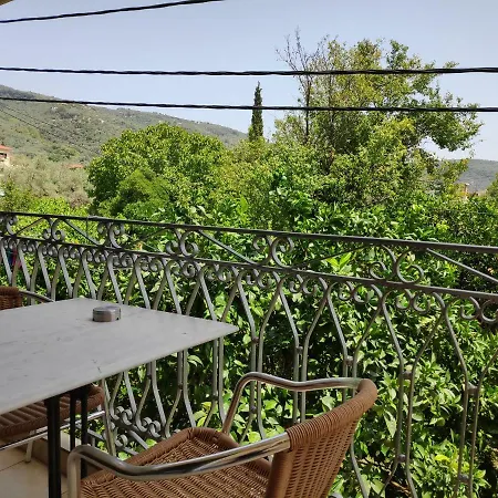 Pagaseon Rooms And Apartments 4*