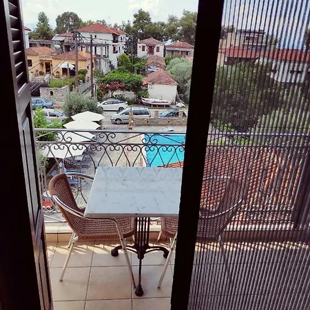Aparthotel Pagaseon Rooms And Apartments 4*