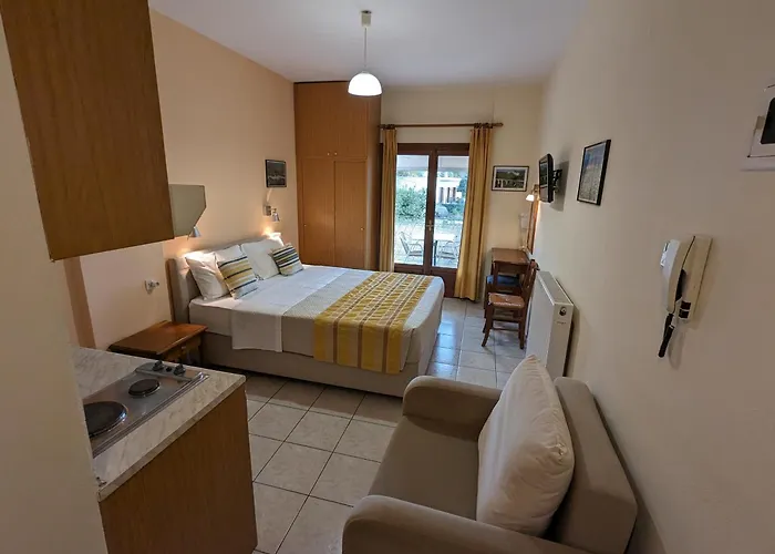 Pagaseon And 4* بلاك كالا