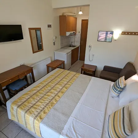 Aparthotel Pagaseon And Kala Nera