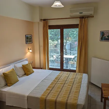 Pagaseon And Kalá Nerá