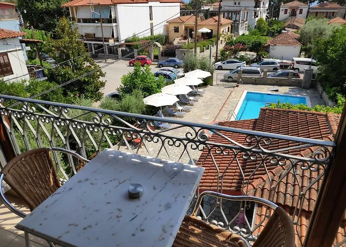 Pagaseon Rooms And Apartments 4* Kala Nera